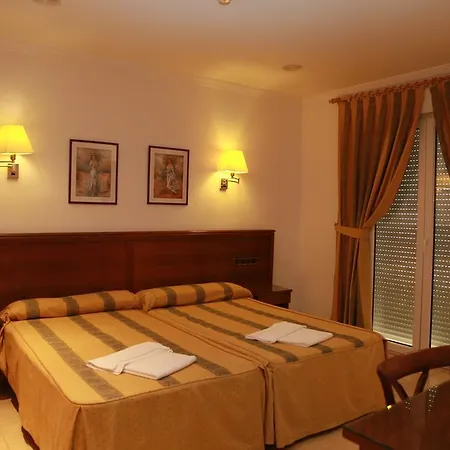 Tio Felipe Hotel 2*